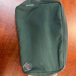 Lululemon Everywhere Belt Bag Large